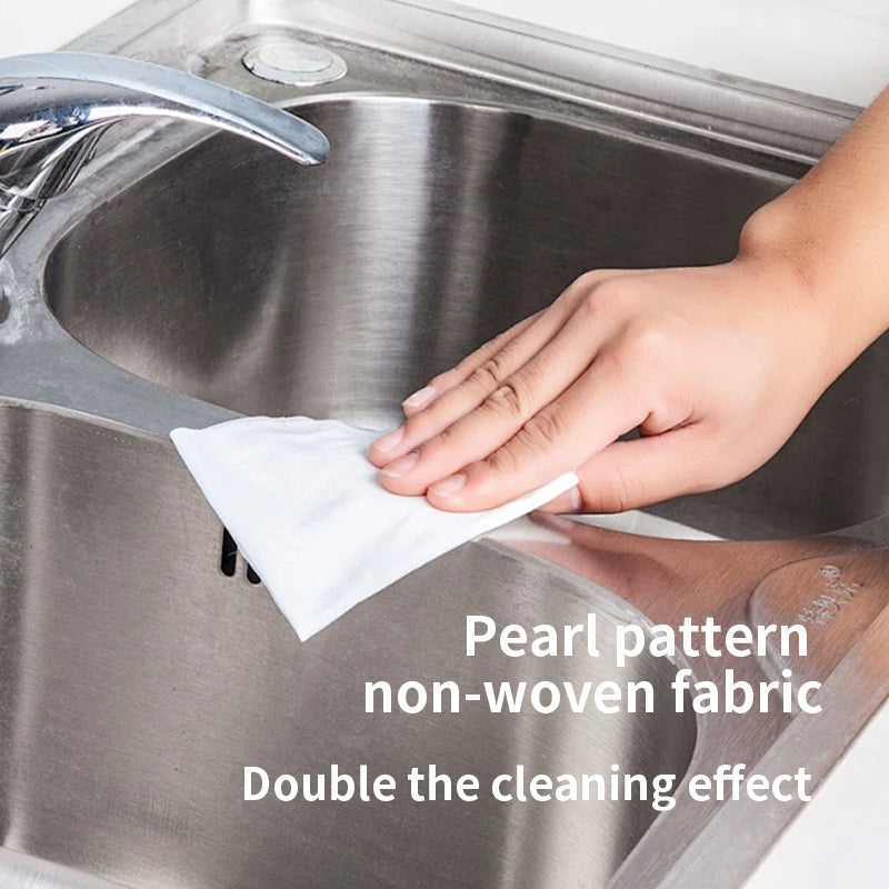 1. Easily dissolves stubborn grease stains and removes food residues, suitable for all hard surfaces in the kitchen.
2. Various applications, including stoves, hoods, microwave ovens, and dining tables.
3. Contains natural coconut oil, effectively removes dirt while gently protecting the skin on your hands.
4. No added alcohol or fluorescent agents; hypoallergenic formula reduces potential skin irritation.
5. Fresh lemon scent, kitchen air is refreshed after use, away from the trouble of greasy odor.
