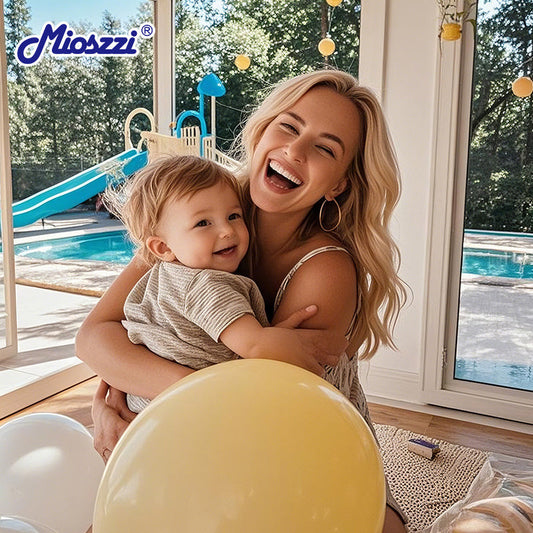 Mioszzi baby wet wipes are made of hydroentangled nonwoven fabric, which is soft and comfortable, skin-friendly, breathable to keep dry, environmentally safe