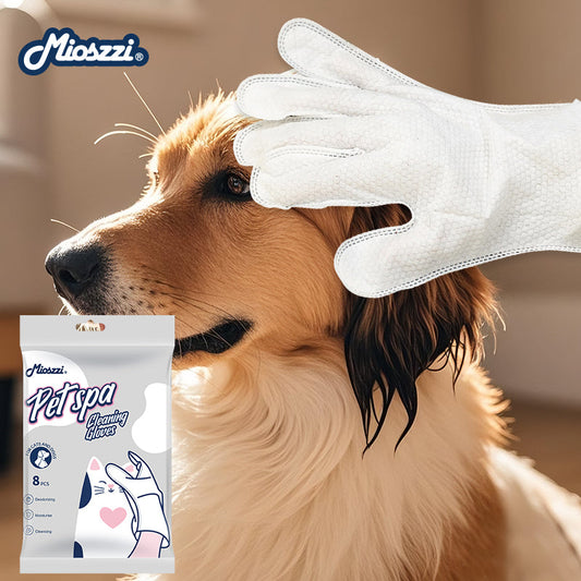 Mioszzi Pet Glove Wet Wipes are specially designed for pets and are effective in cleaning, removing dirt, and nourishing the skin.