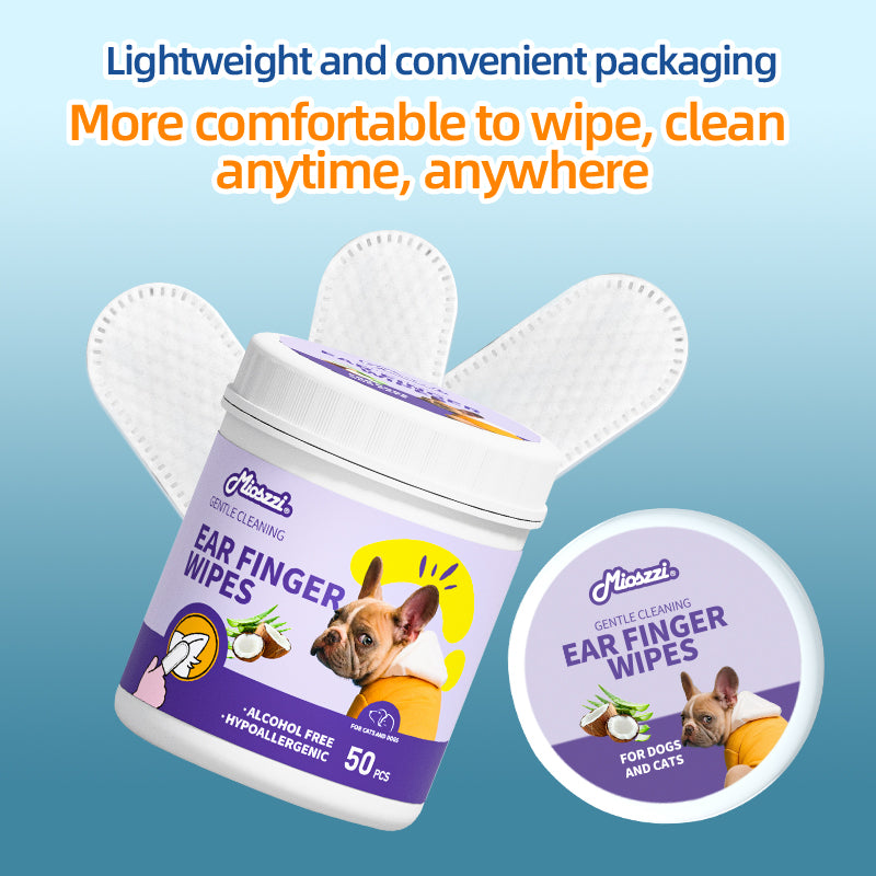 1. Contains aloe vera essence and vitamin E, effectively moisturizing the skin and hair while cleaning.

2. With a pet-friendly formula, the wipes do not contain dyes and bleach, gently caring for pets' skin.

3. Safely and efficiently remove sweat, body oil, and stubborn dirt, effectively deodorize and inhibit bacterial growth, keeping the pet's body surface fresh.

4. With super cleaning power, it thoroughly cleans deep into the pores and effectively relieves itching problems caused by dirt.