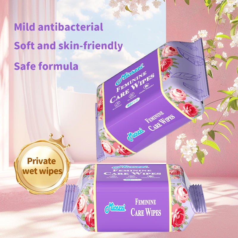 1. EDI-purified water is the main ingredient, soothing and moisturizing the skin.

2. Gentle and safe, does not contain preservatives and alcohol, and is friendly to sensitive skin.

3. Hypoallergenic formula, gentle and non-irritating.

4. Multi-purpose wipes, suitable for cleaning during menstruation and after long activities.

5. 40 pieces of small package design, convenient for travel.
