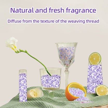 1. Smooth, fragrant, and color protection in one.

2. Clothing deodorant beads can effectively remove sweat stains that are difficult to remove.

3. The rich lavender scent is like traveling through a lavender garden, calming your mood.

4. Colloidal particle microcapsule technology makes the fragrance of clothes last.

5. Effectively prevent clothing from caking and remove static electricity.